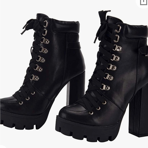 Black platform combat boots or make an offer - Picture 4 of 9